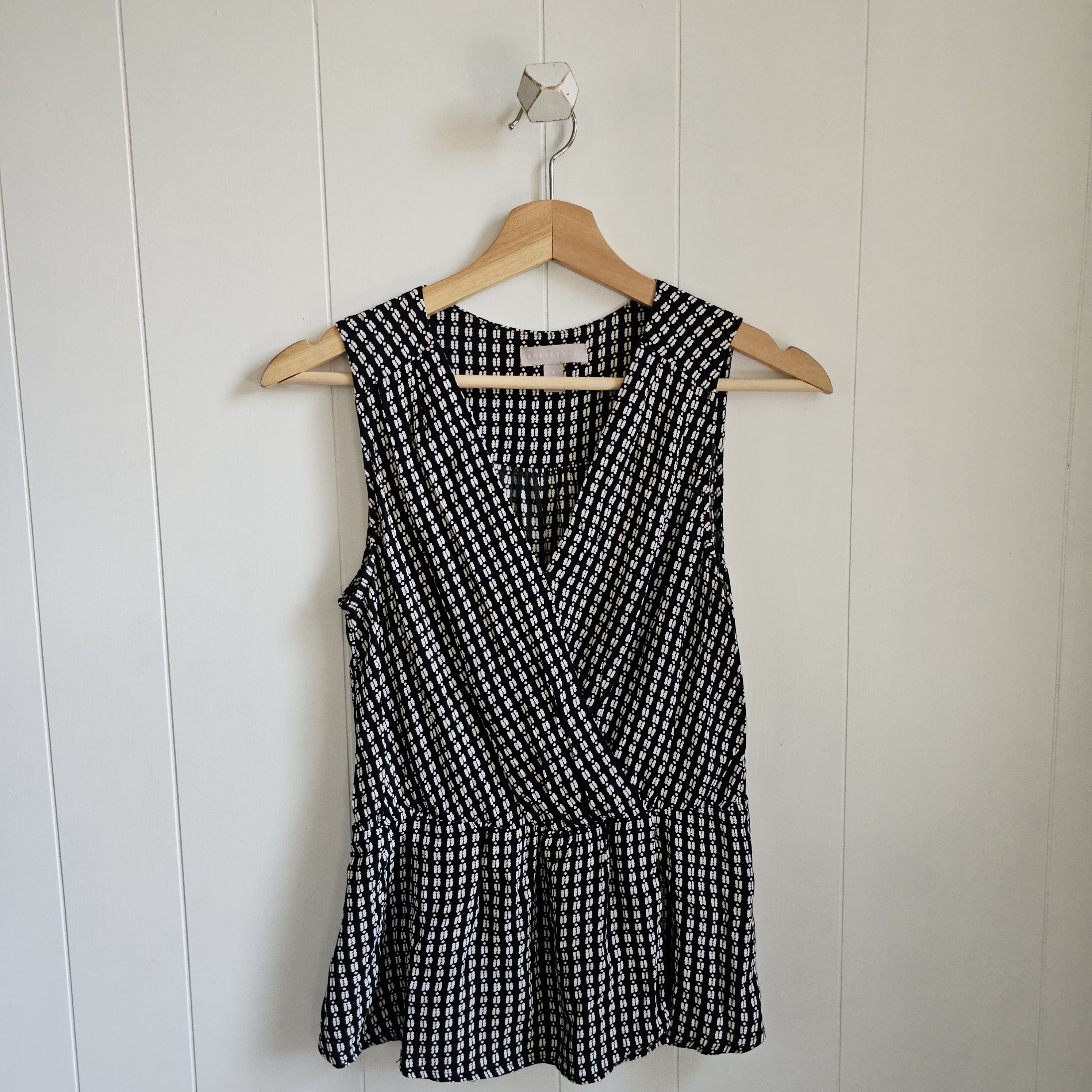 Chelsea28 Crossover Top